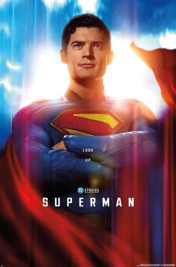 DC Studios Superman (2025) - Close-Up One Sheet（副本）（副本）（副本）（副本）（副本）